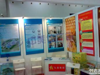 深圳寫真噴繪工廠 標(biāo)語(yǔ)燈箱與展會(huì)海報(bào)設(shè)計(jì)制作一站式服務(wù)